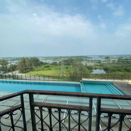 Pool View At Sweet Home Ii-Champs Elysees, Kampar Exterior photo